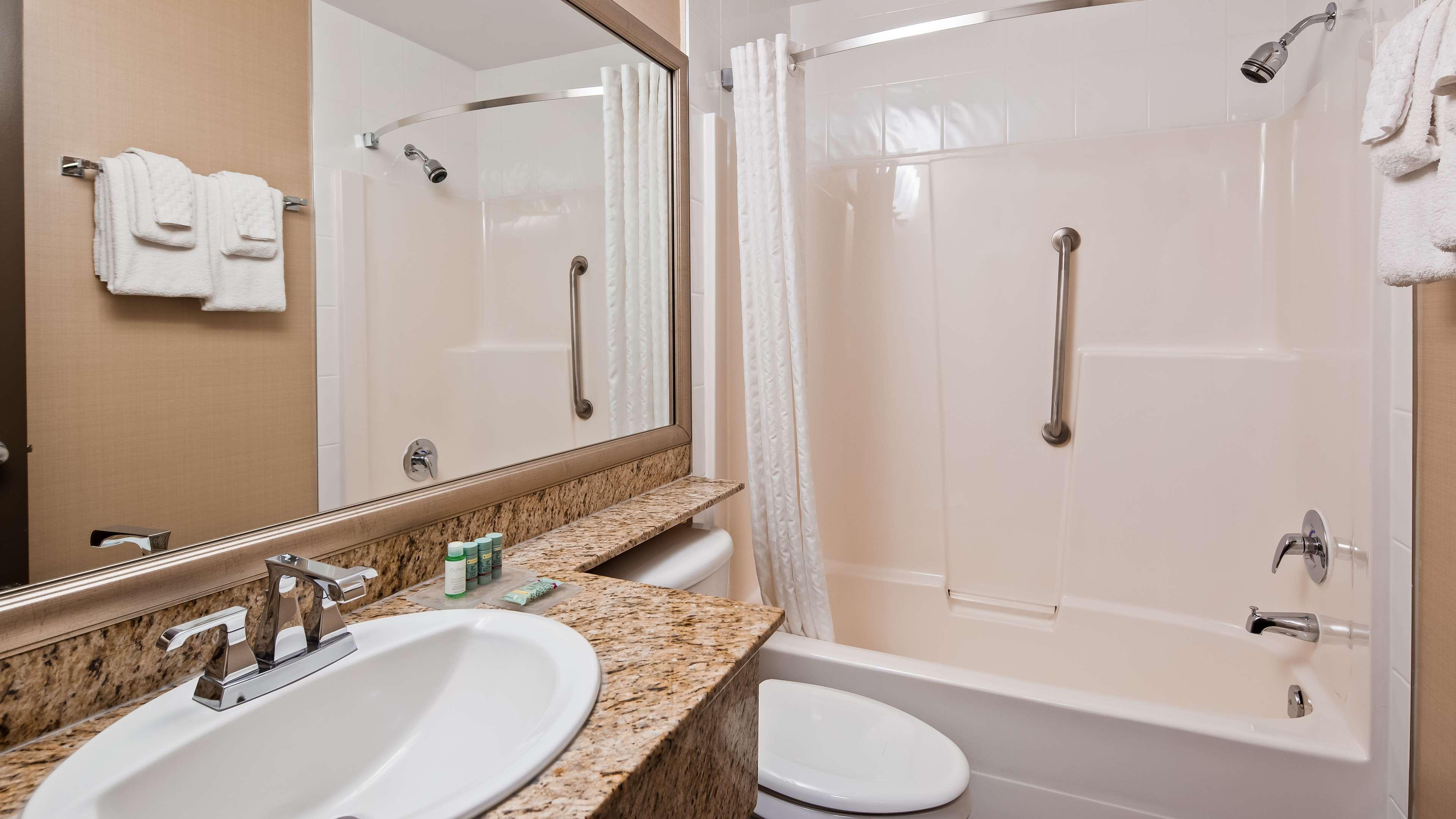 Best Western King George Inn & Suites Суррей Екстер'єр фото
