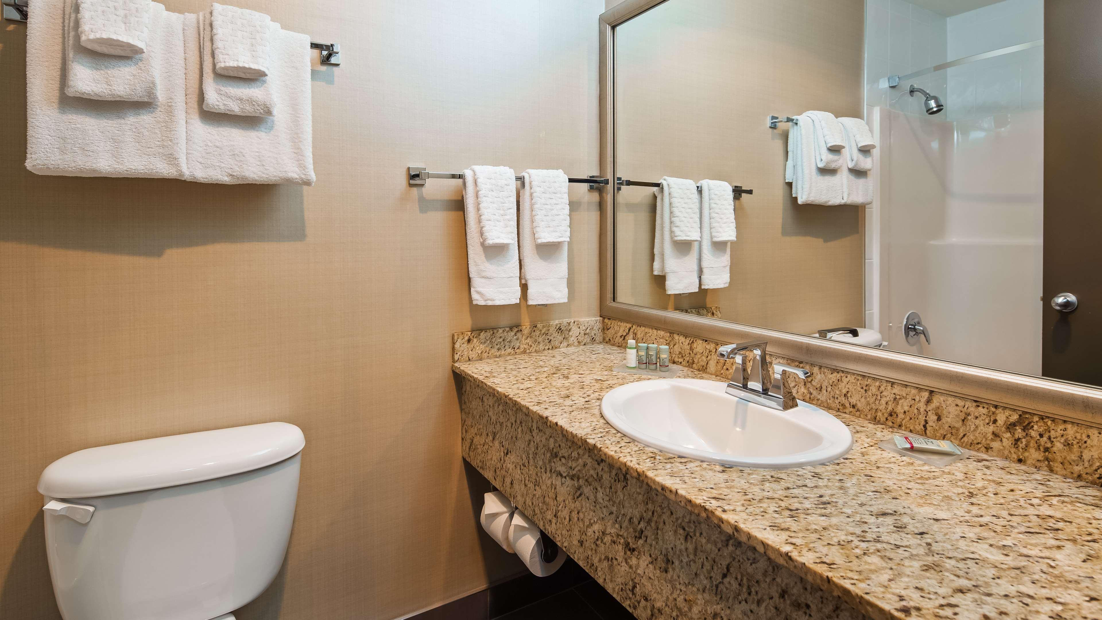 Best Western King George Inn & Suites Суррей Екстер'єр фото