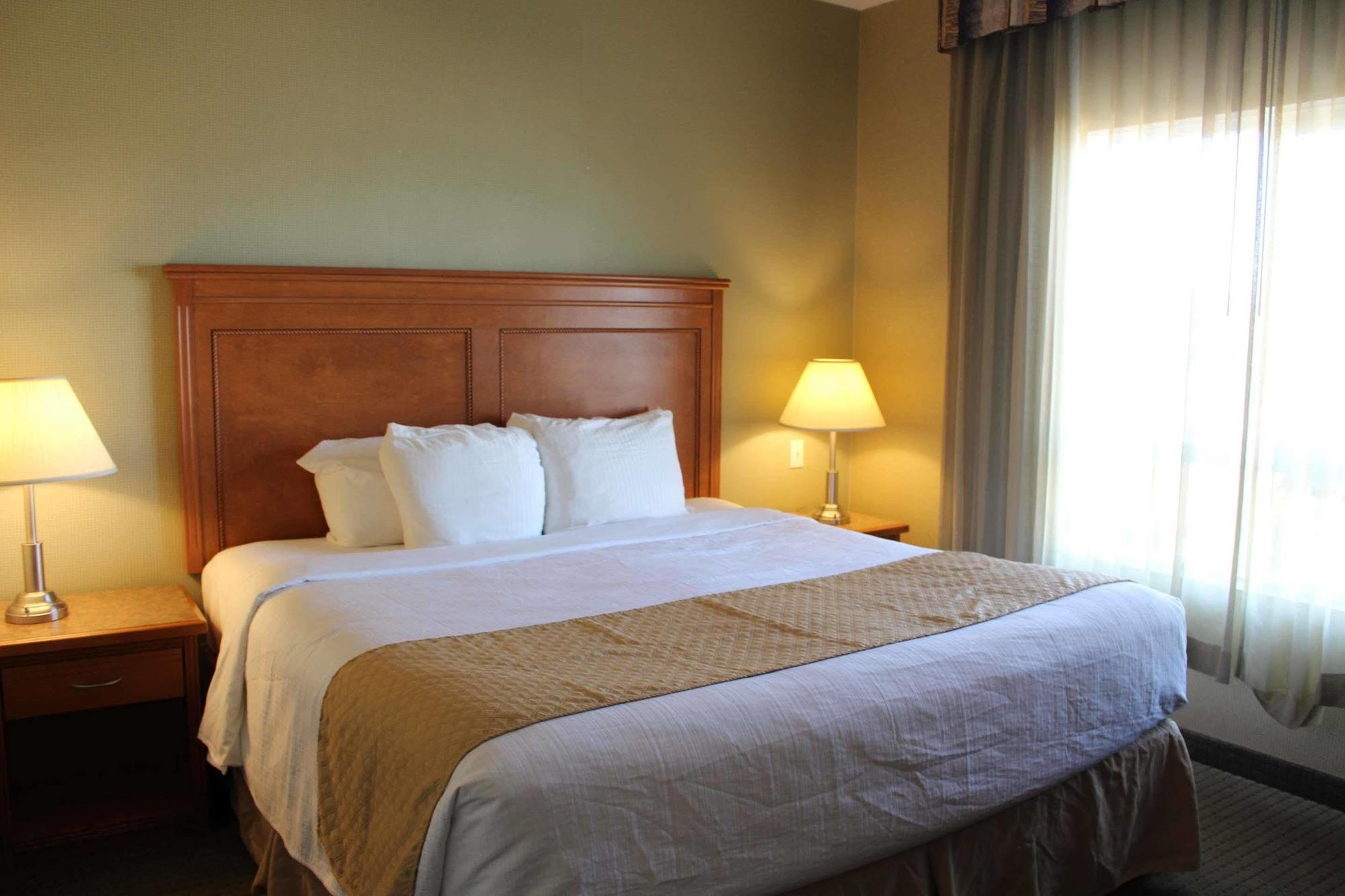 Best Western King George Inn & Suites Суррей Екстер'єр фото
